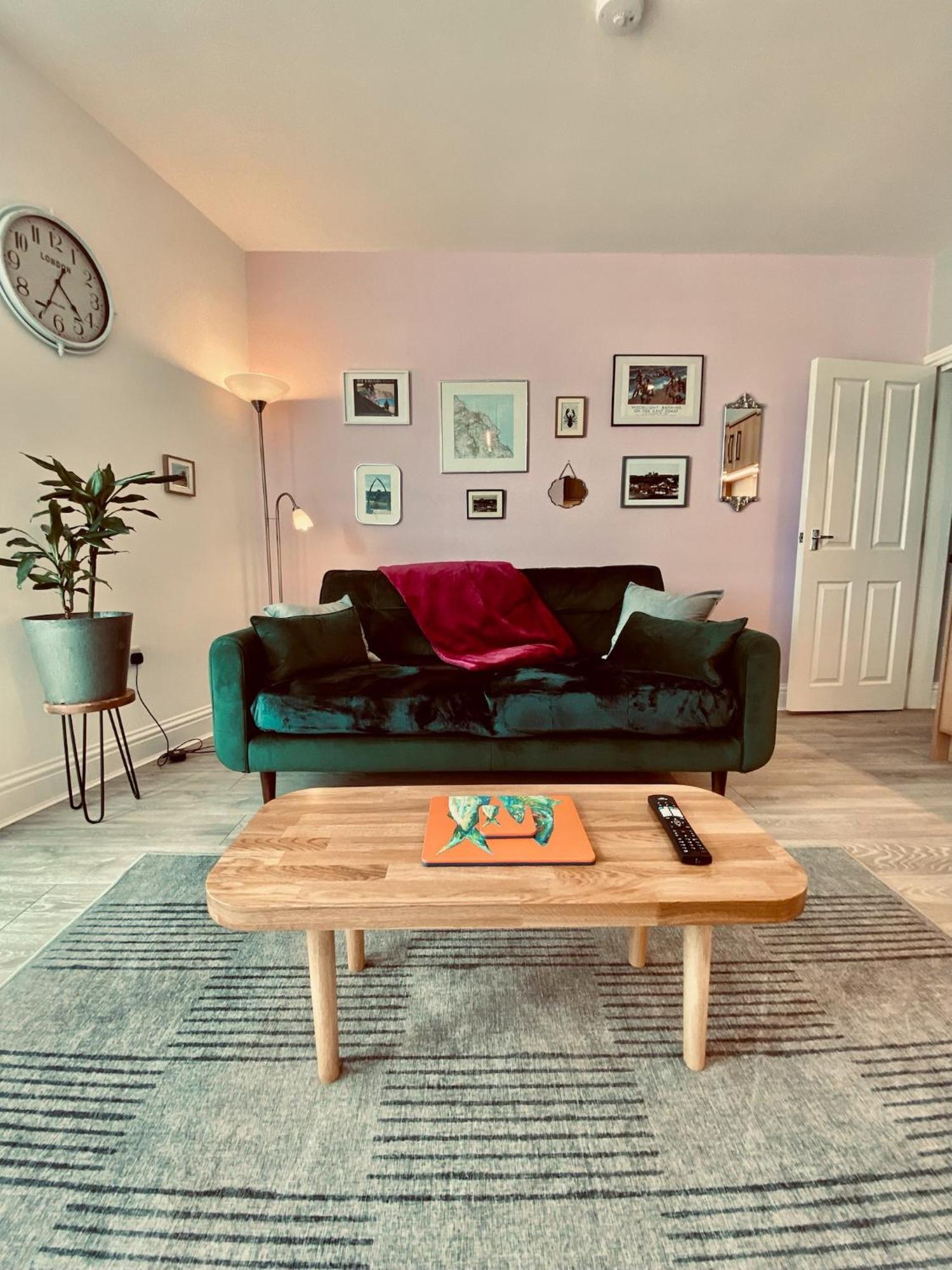 Tideway With Private Parking Space * Whitby