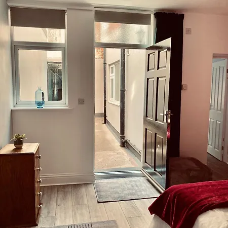 Tideway Apartment With Private Parking Space Whitby Exterior foto